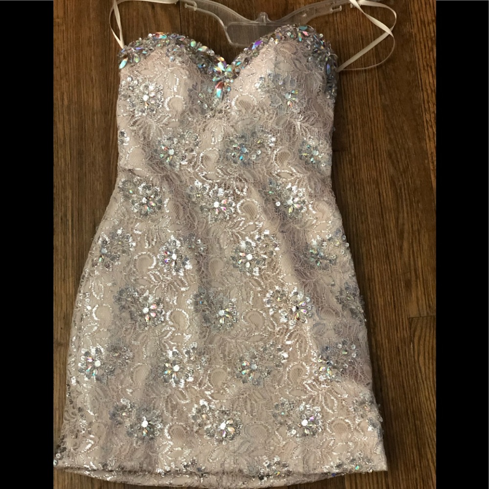 NIGHT MOVES SIZE 2 Dazzling formal